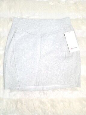 Lululemon Scuba High Rise Mini Skirt Light Heather Grey Women Size Large NEW